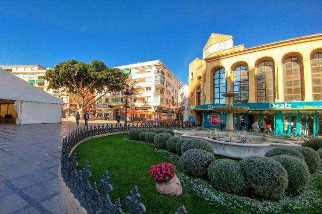 Апартаменты La Nogalera Square Торремолинос Экстерьер фото